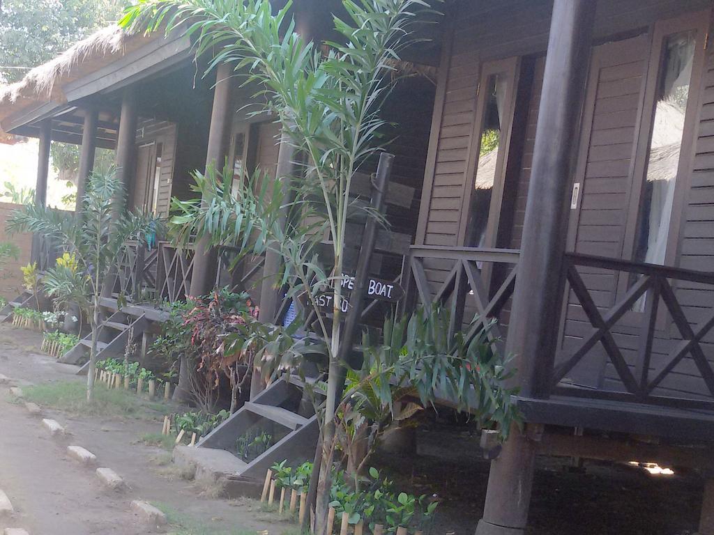 Mosaix Gili Bungalows Gili Trawangan Exterior photo